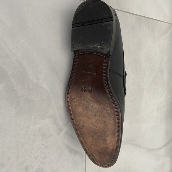 Hugo Boss Men’s Dress Shoes size 7 - Picture 2 of 5